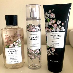 Bath & Body Work Magnolia Charm Set.